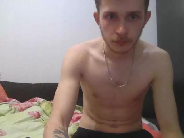 aksi000KIvi on BongaCams 