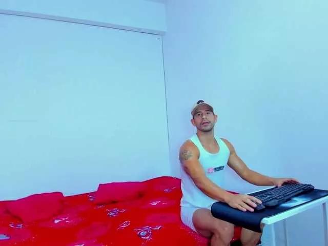 Alessandro27yleonora on BongaCams 