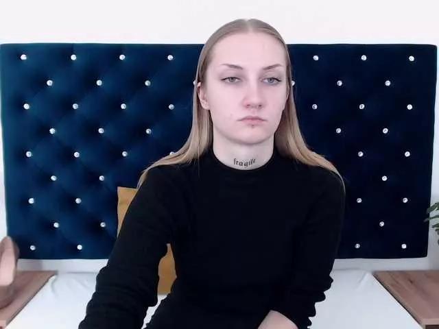 AlexaKisses on BongaCams 