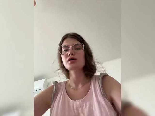 angelicGlasha on BongaCams 