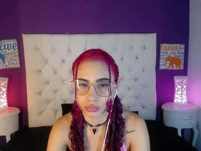 CaseyDevon on BongaCams 