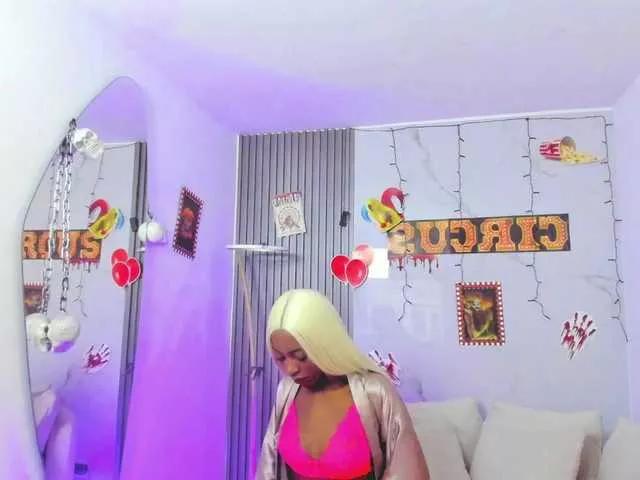 ebonydreams01 on BongaCams 