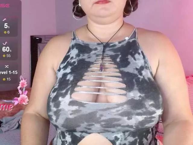 giordanapinoo on BongaCams 