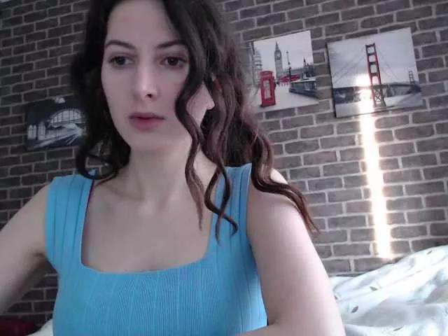 Hot-lina on BongaCams 