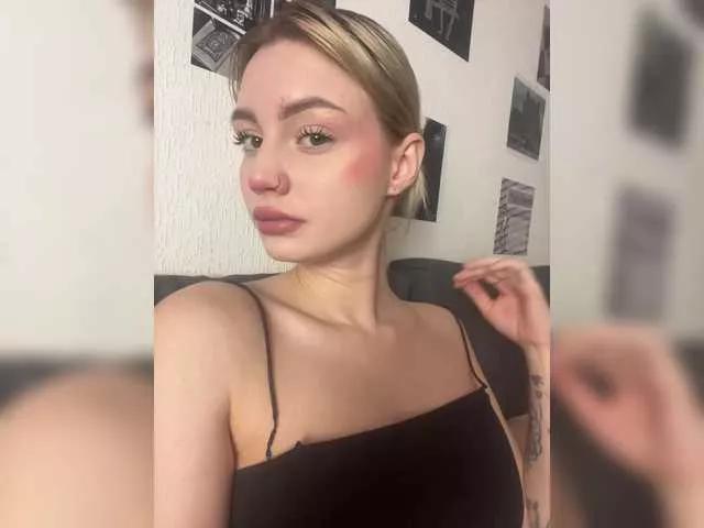 Linaaa on BongaCams 