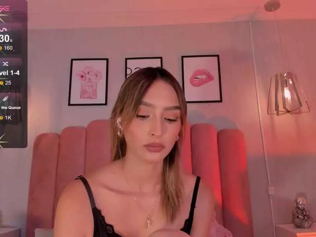 Megan-Holly on BongaCams 