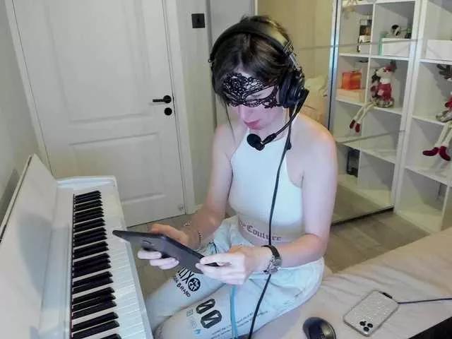 Naked-Pi on BongaCams 