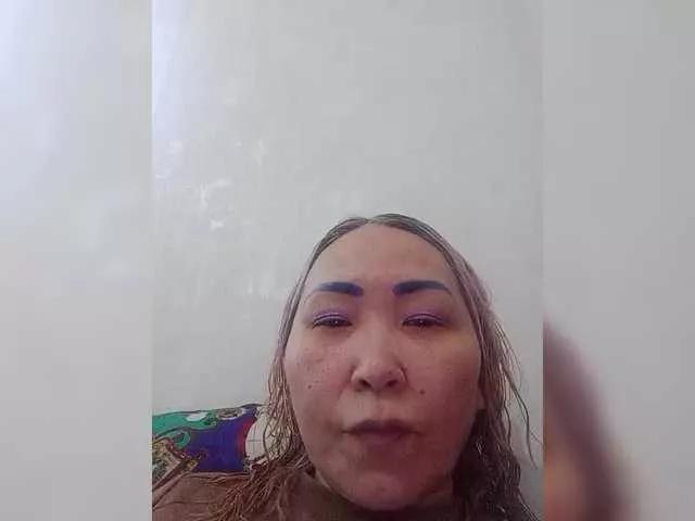 Qweentis on BongaCams 