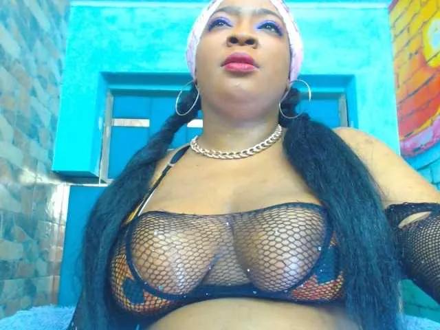 sheylaBBW on BongaCams 