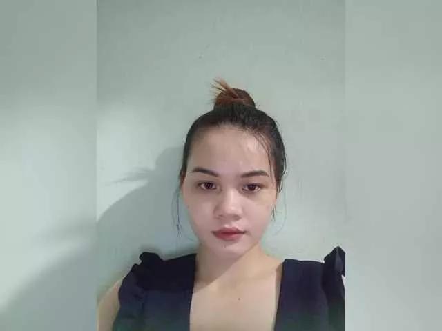 Trinhtrinh on BongaCams 