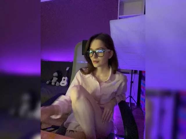 whiteTEAa on BongaCams 