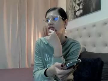 alyonaqueen_ on Chaturbate 