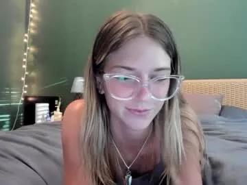 oliviahansleyy on Chaturbate 