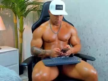 travislenox on Chaturbate 