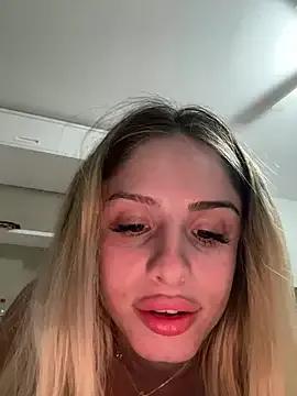 BritneyDimond on StripChat 