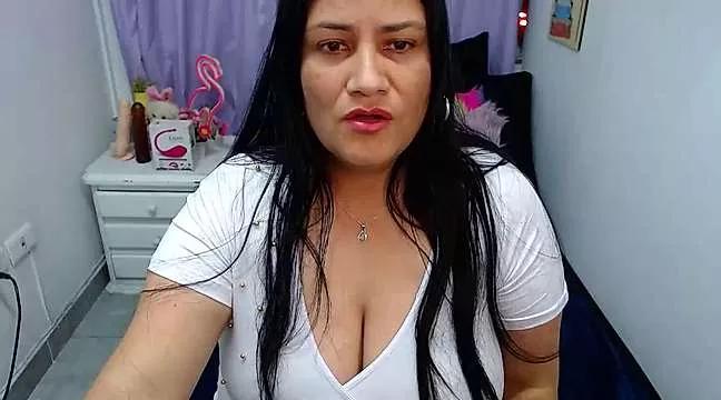 salomexlove_20 on StripChat 